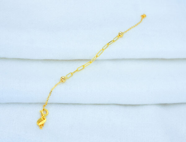 Elegant Chain Bracelet - Image 3