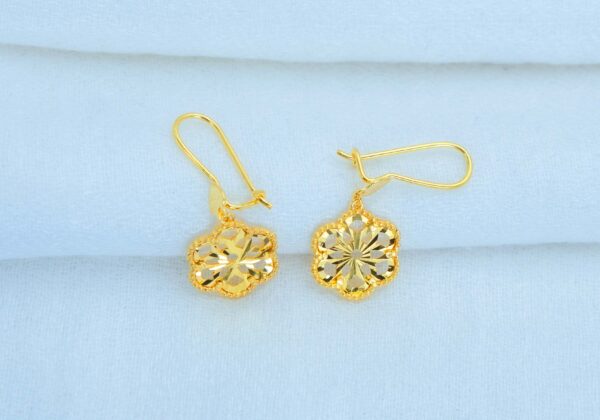 Flower Petal Gold Earrings - Image 2