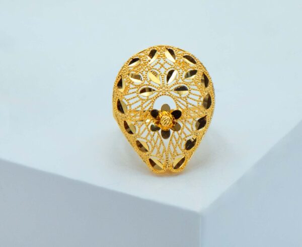 Filigree Flower Ring