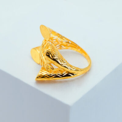 Leafy Embrace Ring