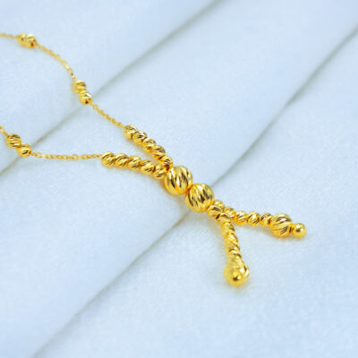 GoldenKnot Necklace