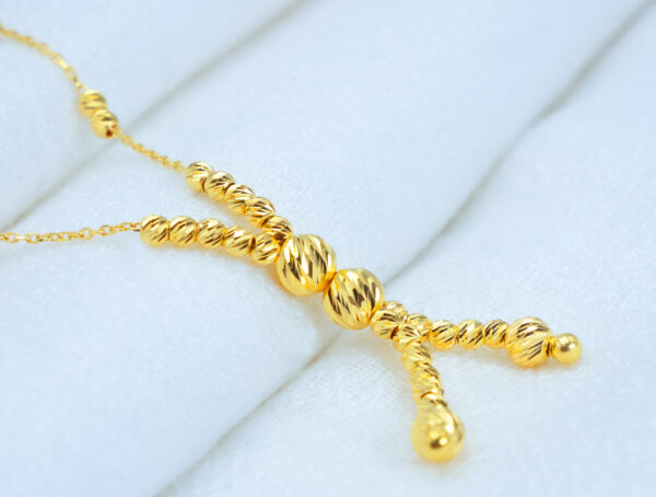 GoldenKnot Necklace - Image 3