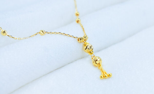 GoldenDrop Necklace